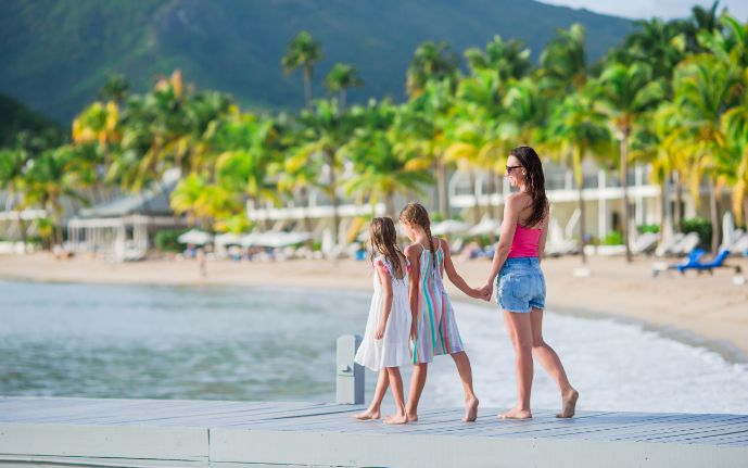 happy beautiful family on a tropical beach vacatio 2021 08 27 09 44 33 utc - حول